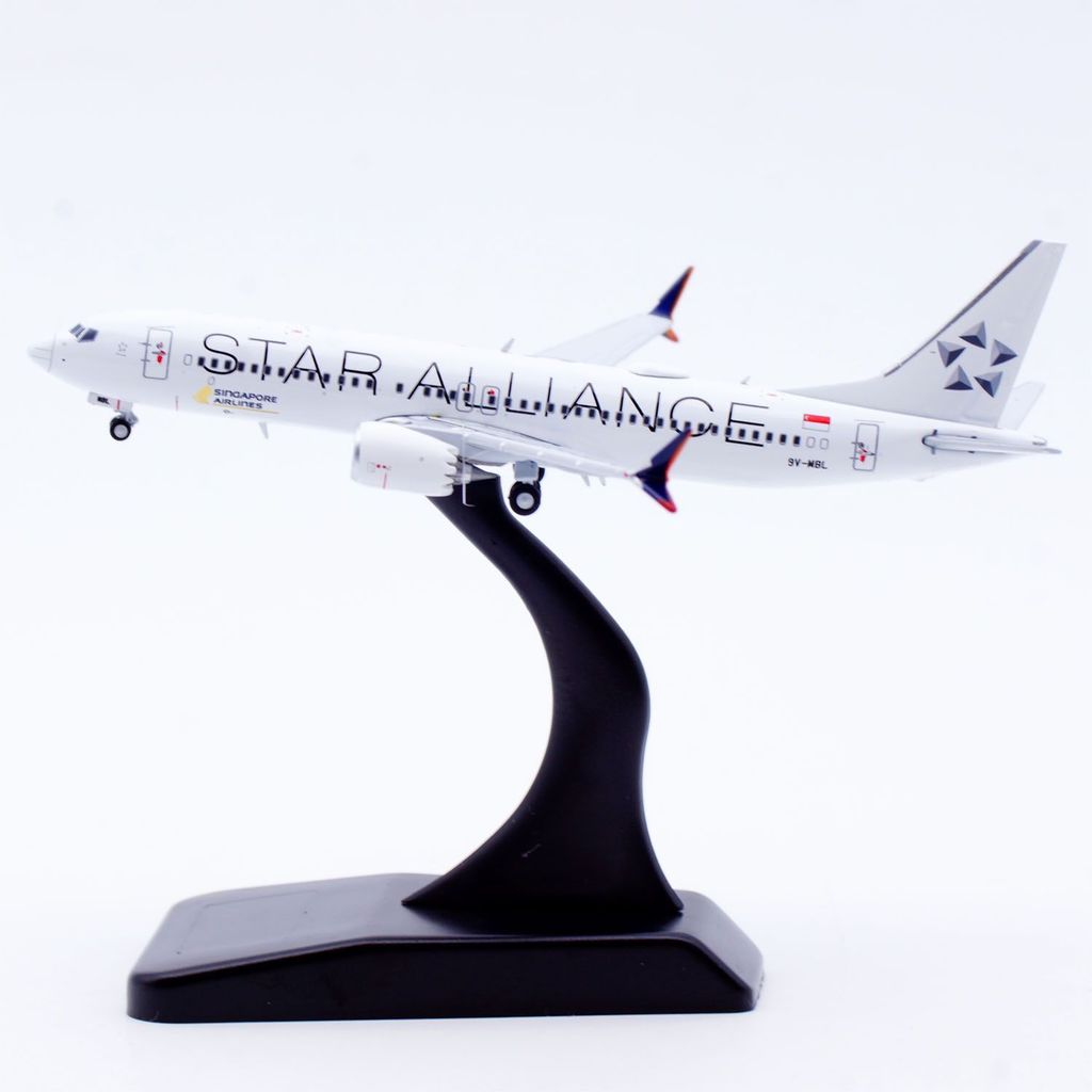 JC Wings 1: 400 Singapore Airlines Boeing B737-8MAX 9V-MBL โมเดลเครื่องบินโลหะผสม