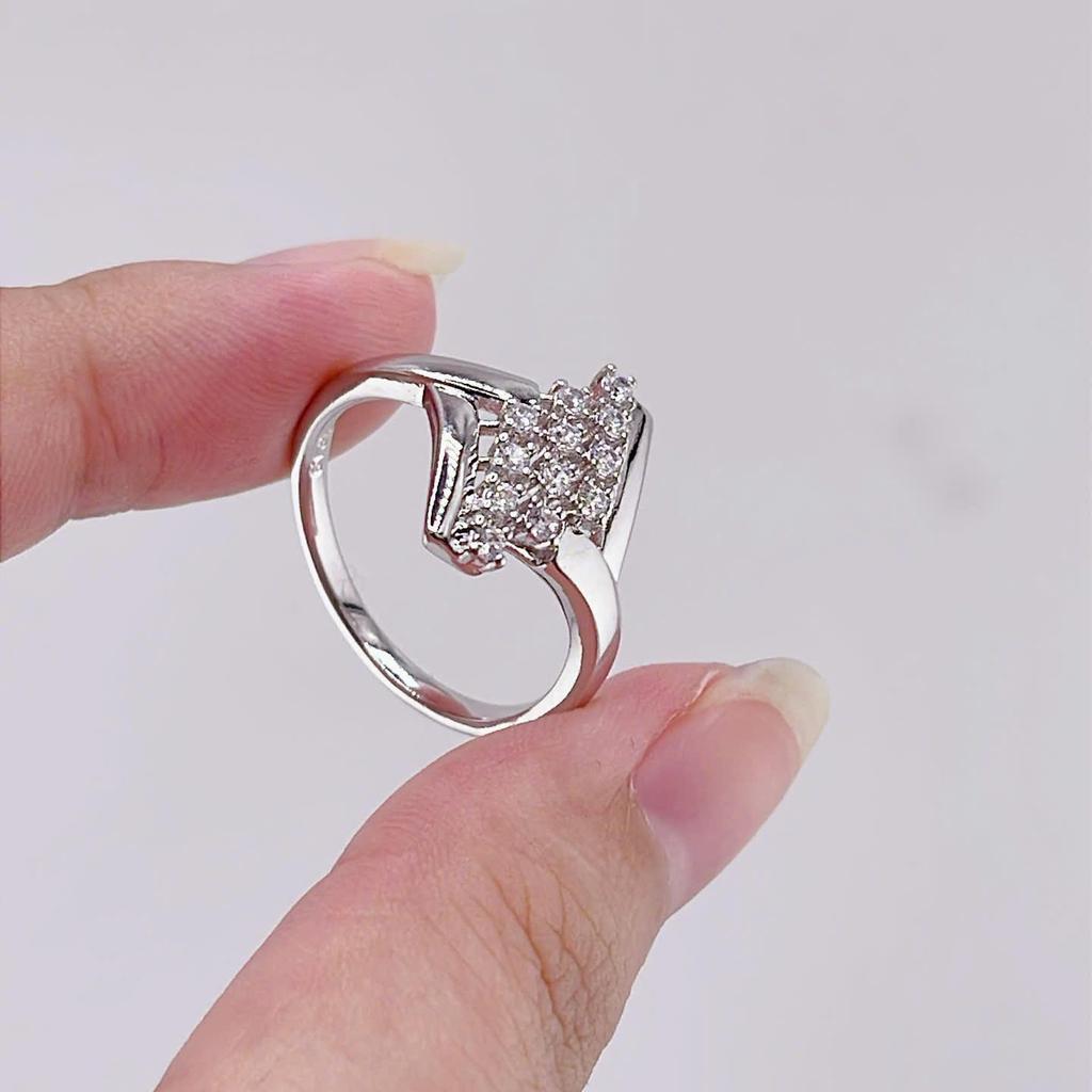 N80 - UNIQUE DESIGNED RING สําหรับผู้ชายและผู้หญิง