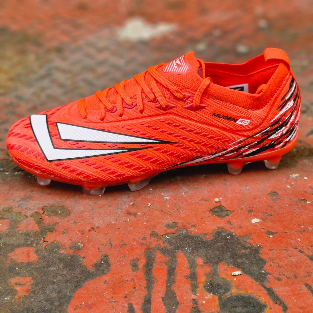 Wings (Wingz) Mugen Pro Football Shoes, Available in Black, Pink, White, Light Pink, Lime Green, Siz