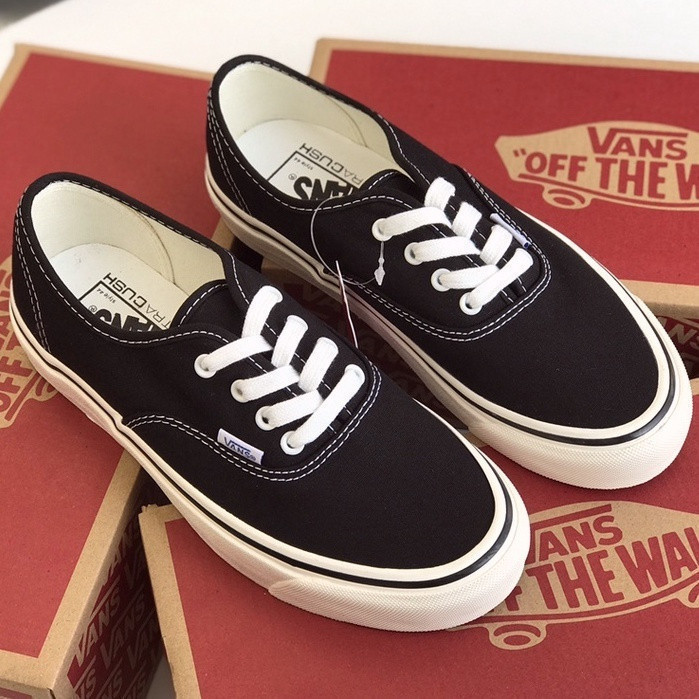 Vans Authentic 44 Dx Anaheim Factory Black Low-Top รองเท้าผ้าใบลําลอง