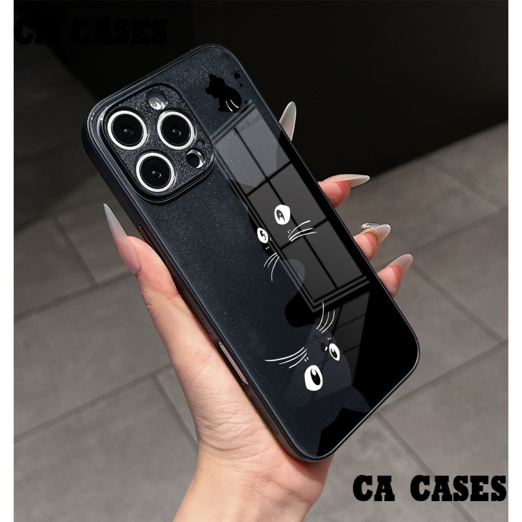 เคสไอโฟนกระจกนิรภัยสีดำ ลายแมวดำครึ่งหน้าจอ 17/17Pro/17ProMax/16/16Pro/16ProMax/15/14/13