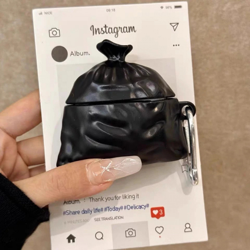 ถุงขยะสีดําสร้างสรรค์ AirPodsPro3 กรณี AirPods 4/3/2/1 สําหรับฝาครอบป้องกันหูฟัง Apple