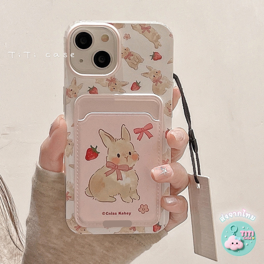 🔥TiTi🔥โบว์กระต่ายสตรอเบอร์รี่สายรัดข้อมือเคสโทรศัพท์สําหรับiphone 15 16 7plus 6 xsmax XR 11 14 13 Promax 11 12 Soft Case