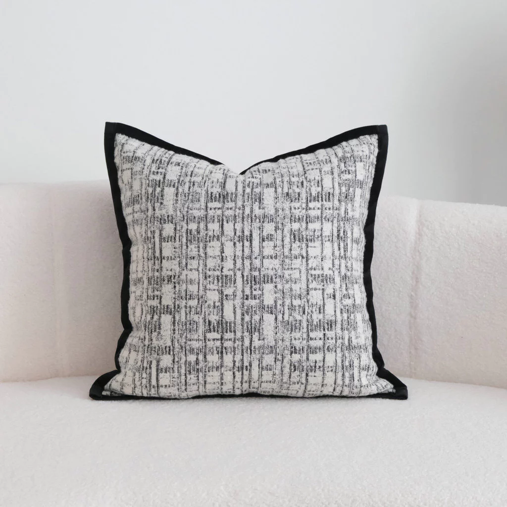 ปลอกหมอน Jacquard Chenille สองด้าน สีดำ thumbnail 8