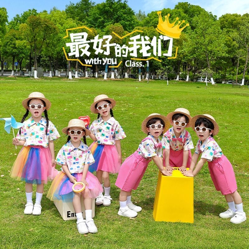 ชุดชั้นอนุบาลสำหรับเด็กหญิง พร้อมภาพถ่ายวันจบการศึกษา ZC311