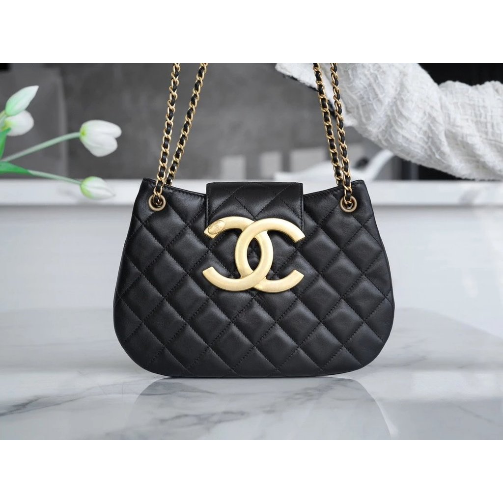 Chanel Retro Large Messenger Bag ขนาดใหญ่