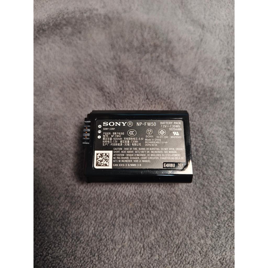 มือสอง Sony NP-FW50 Original Micro แบตเตอรี่เดี่ยว zve10 a6400 a7m2 a7r2 a6300 a6000