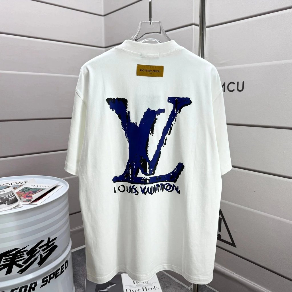 มาตรฐานผู้ชายผู้หญิงประเภทTตัวอักษรVfwพิมพ์แขนสั้นOversizeสินค้าใหม่ทุกวันฤดูใบไม้ผลิฤดูร้อนโลโก้Com