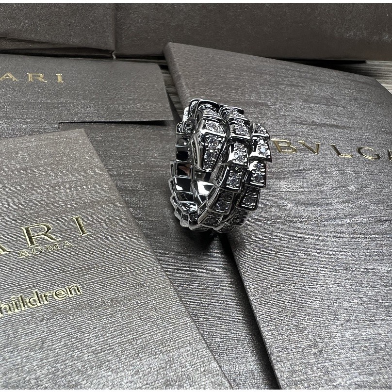 JT3 2022 ใหม่ Serpenti Viper Two-coil 18 Kt Rose Gold แหวนชุด Pavé Diamonds สามารถปรับได้ Fit USA 6 