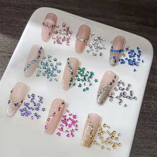 เซ็ตอะไหล่เล็บเรซิ่นคละแบบ น่ารักหลายทรง 24ช่อง คละทรงคละสี