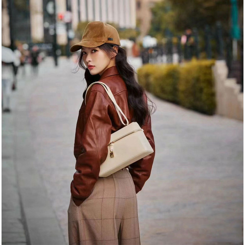 Lhome po กระเป๋ากล่องข้าวหนังแท้ One Shoulder Diagonal