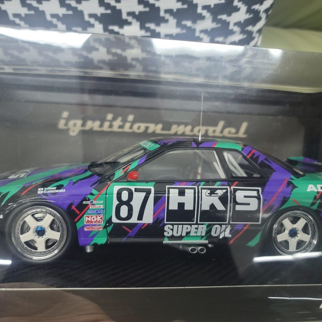 1: 18 ig r32 Nissan Nissan gtr hks เคลือบเรซิ่นรถรุ่น Out of Print