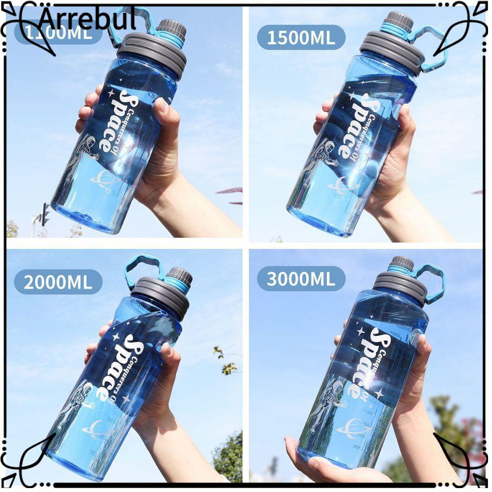 ขวดน้ํา AREBUL พร้อมที่จับขวดกีฬาพลาสติก 1100ml/1500ml/2000ml/3000ml ความจุขนาดใหญ่ -ถ้วยน้ําป้องกัน
