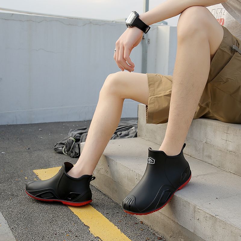 รองเท้าบูทกันฝนสไตล์ใหม่กันน้ํากันลื่นหลอดสั้นทํางานรองเท้ายางสวมทนตกปลากลางแจ้งรองเท้าน้ํารองเท้าฝน