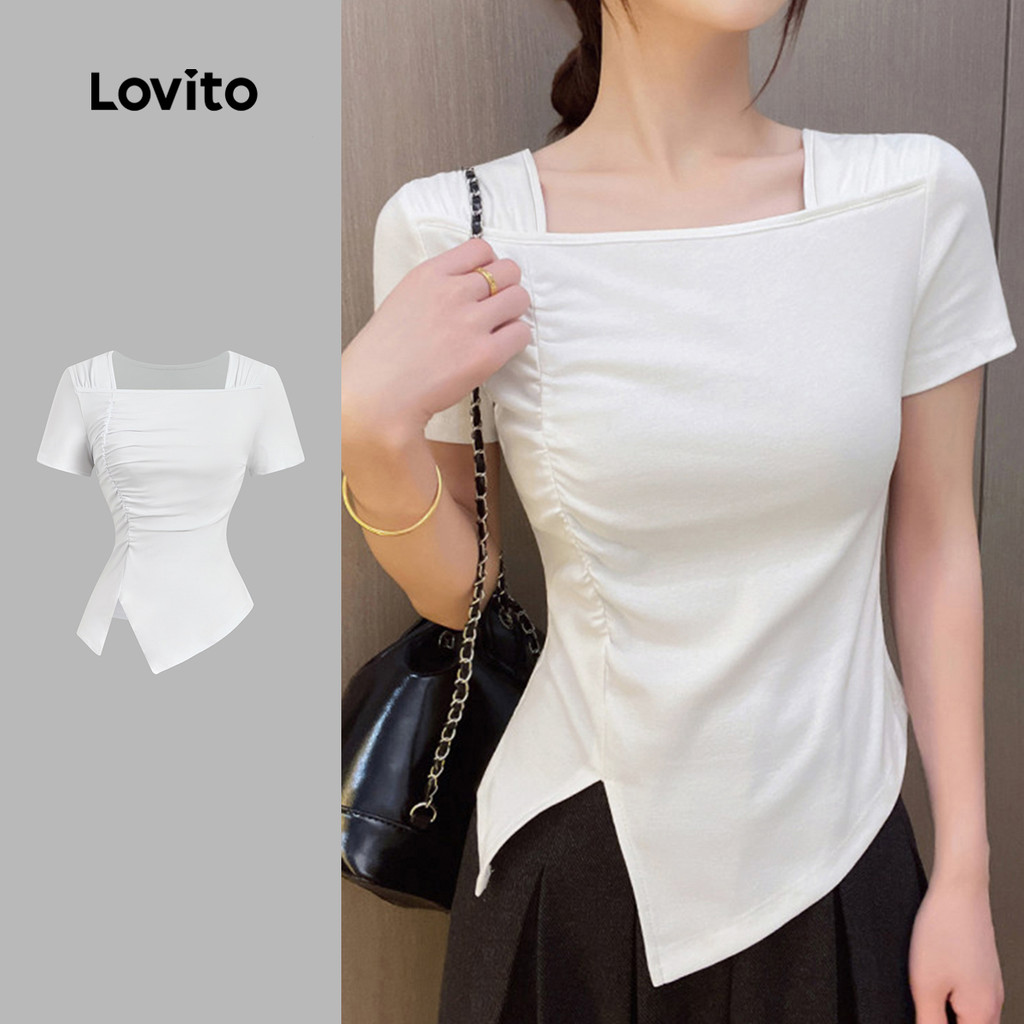 Lovito  เสื้อยืดลําลองสีขาวสําหรับผู้หญิง แบบจับจีบไม่เท่ากัน เหมาะสําหรับฤดูใบไม้ผลิ/ฤดูร้อน L178ED