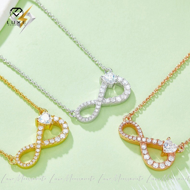 จริง Moissanite รอบตัดสีขาว D Moebius Strip Design สร้อยคอ S925 เงินสเตอร์ลิง N5320 พร้อมการรับรอง G