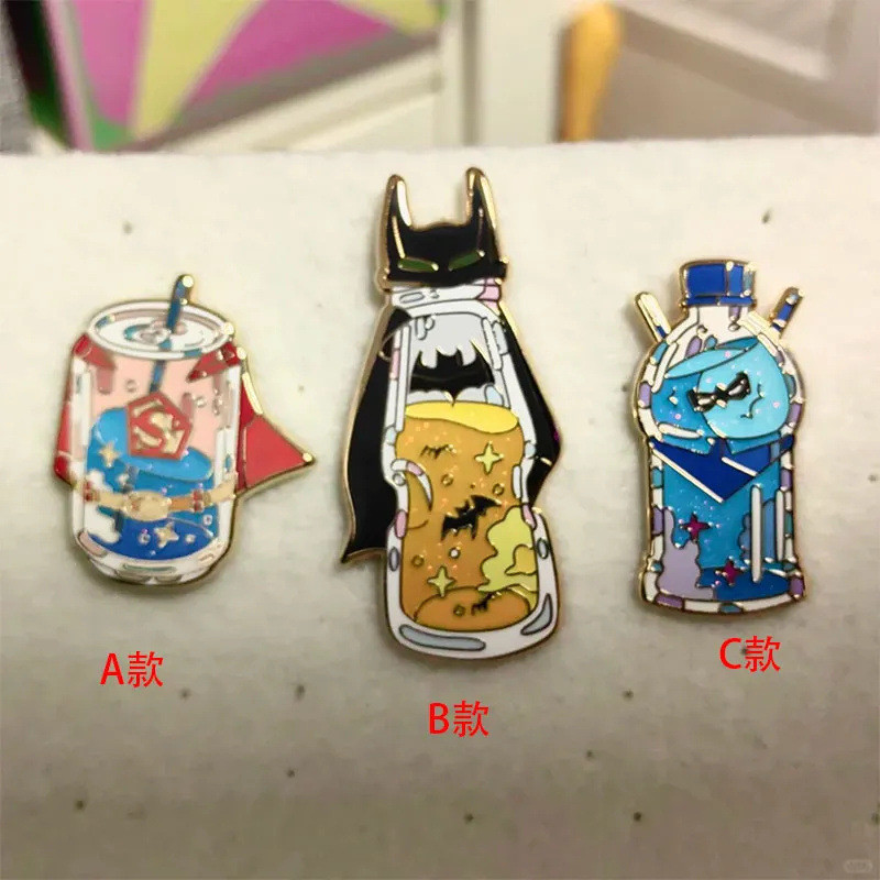 Superman สินค้าอินเทรนด์ของขวัญอะนิเมะการ์ตูน Badge Comic Fanman ประณีตเพื่อน superman โลหะ CRCP