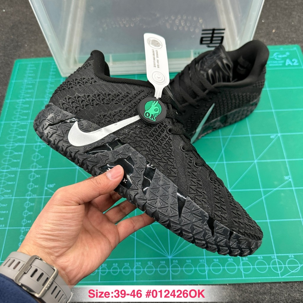 รองเท้ากีฬาแท้จากJa3 เหมาะสำหรับเทนนิสและบาสเก็ตบอล