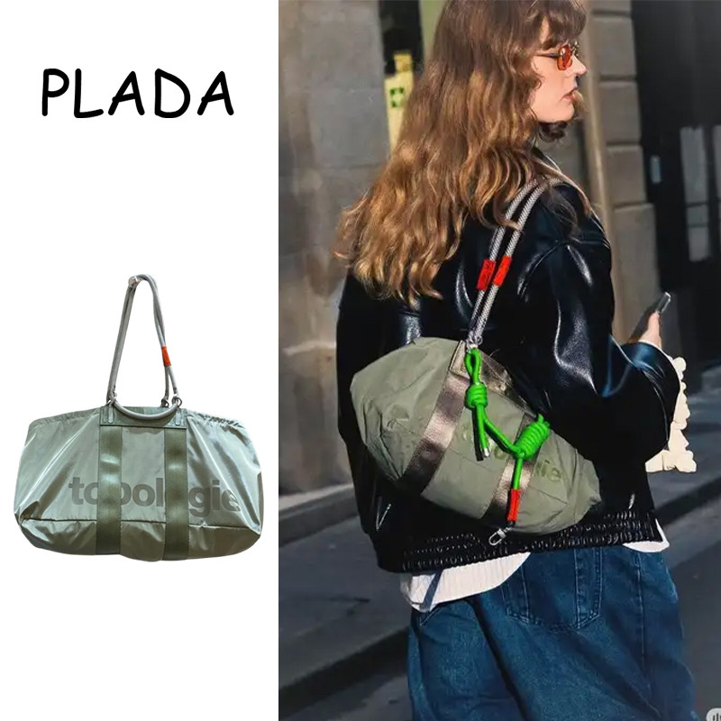 PLADA  แฟชั่นเรียบง่าย อินเทรนด์ กระเป๋ายิม น้ำหนักเบา ความจุมาก เหมาะสำหรับการเล่นกีฬานอก trời