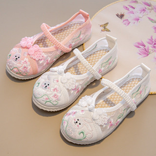 รองเท้าเด็กผู้หญิง ดีไซน์การปักสวยงาม เหมาะสำหรับสวมใส่ทุกวั…