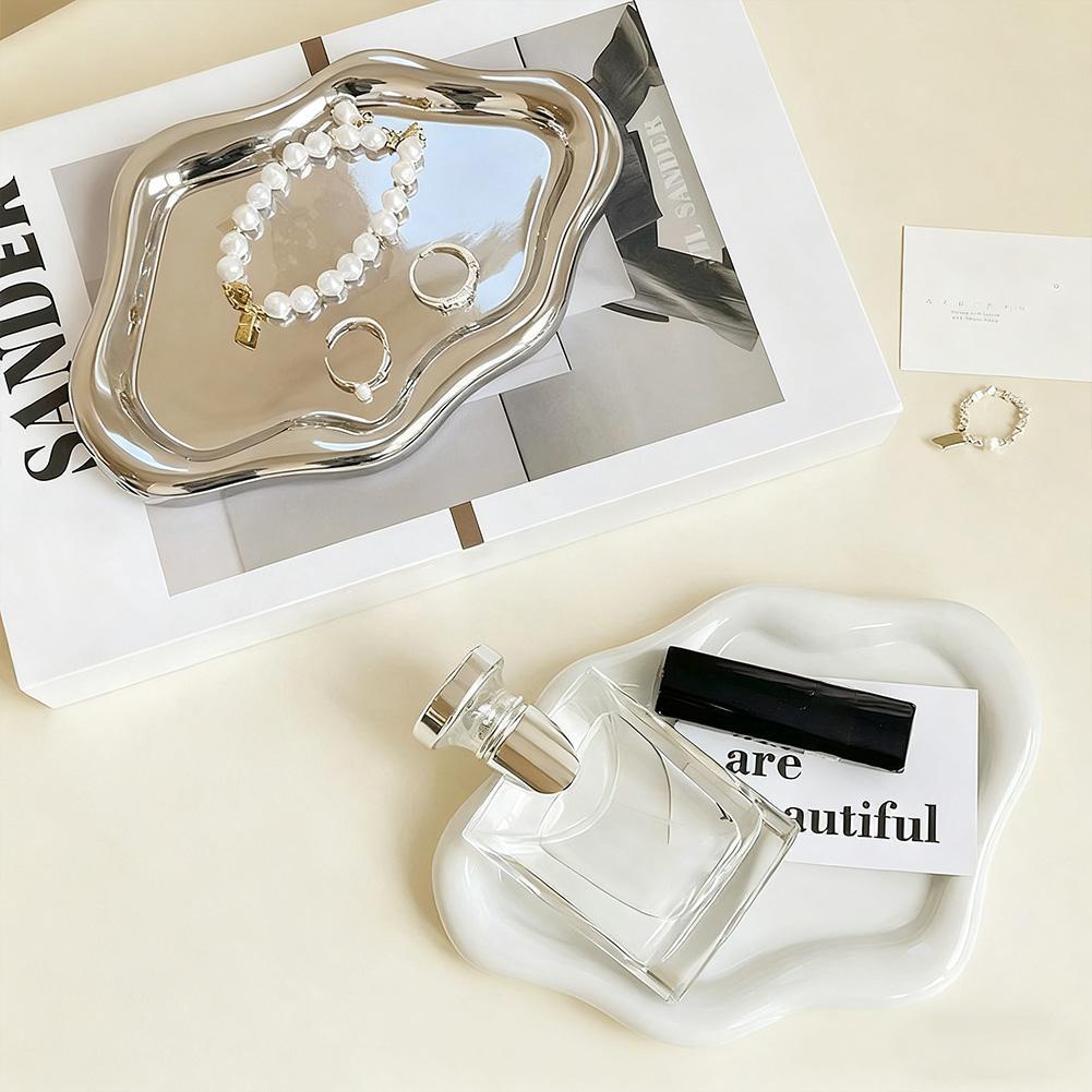 Minimalist Jewely ถาดสร้างสรรค์จานสําหรับแหวนต่างหูสร้อยคอจอแสดงผลทนทานตกแต่งตาราง U5u4