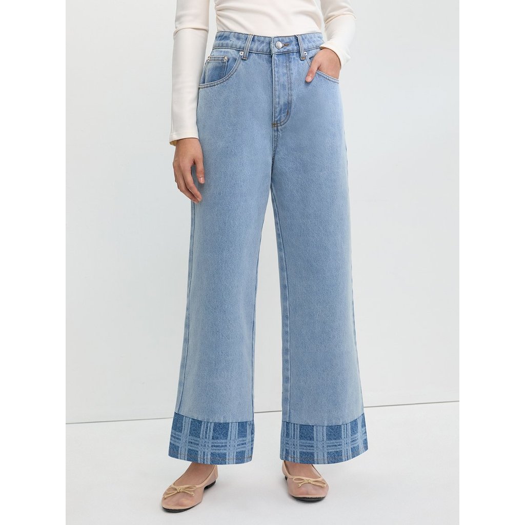 [Pomelo] กางเกงยีนส์ดีเทลพับขากระเป๋าลายตาราง / Plaid Patchwork Cuffed Jeans