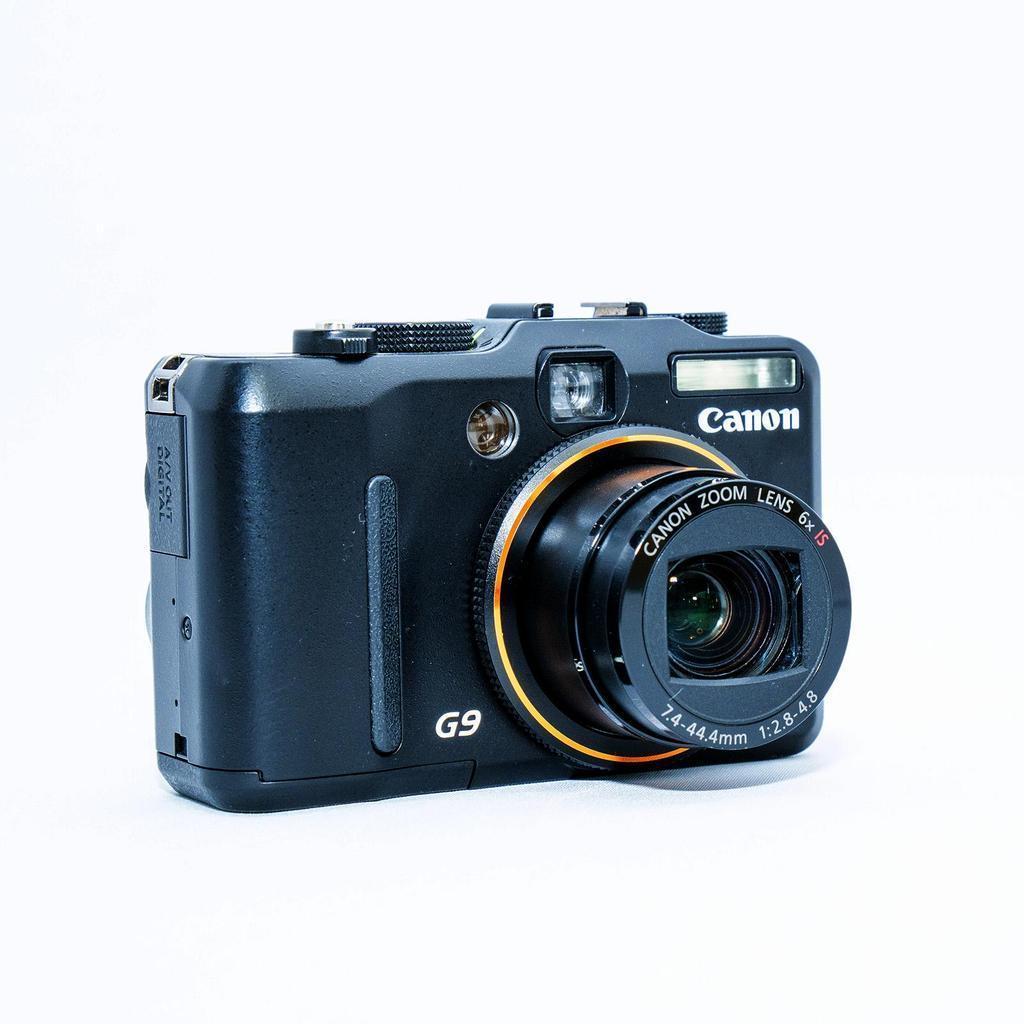 [ Near Mint ] Canon Powershot G9 with Accessories (Battery Installed)