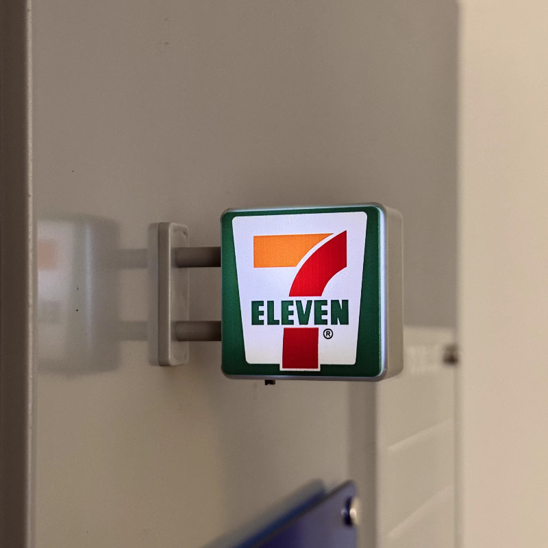 🇹🇭ส่งจากไทย🇹🇭 แม่เหล็กติดตู้เย็น 3D ร้านสะดวกซื้อ (โลโก้) 7-11 พร้อมไฟ LED ของตกแต่งบ้าน สไตล์น่ารัก