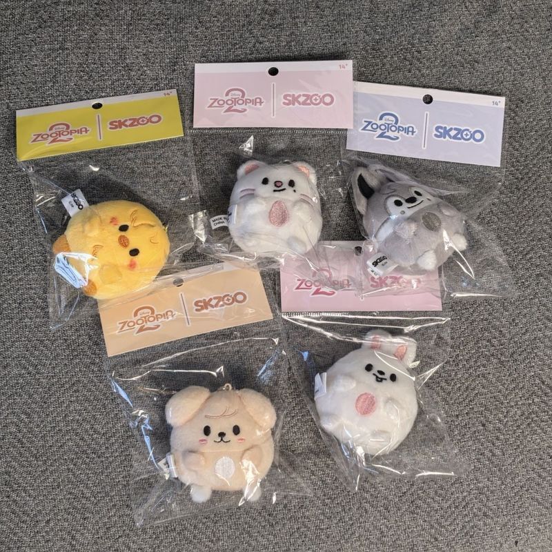 Straykids Crazy Zoo แบรนด์ร่วม skzoo ไข่อย่างเป็นทางการของแท้ Baby First Batch Limited Edition Huang
