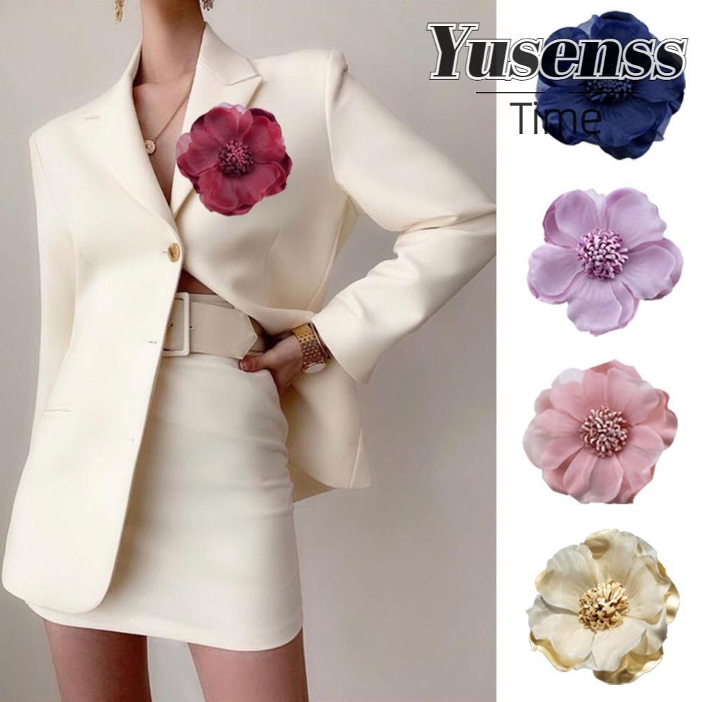 เข็มกลัดดอก Camellia แบบศิลปะ สำหรับปี 2024 ตกแต่งเสื้อผ้าอย่างสวยงาม