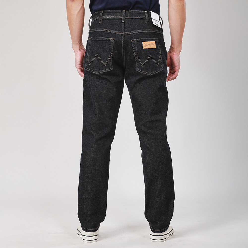 WRANGLER กางเกงยีนส์ผู้ชาย เอวกลาง ทรงตรง รุ่น WR F325MTEPF25 สียีนส์เข้ม - รูปที่ 2
