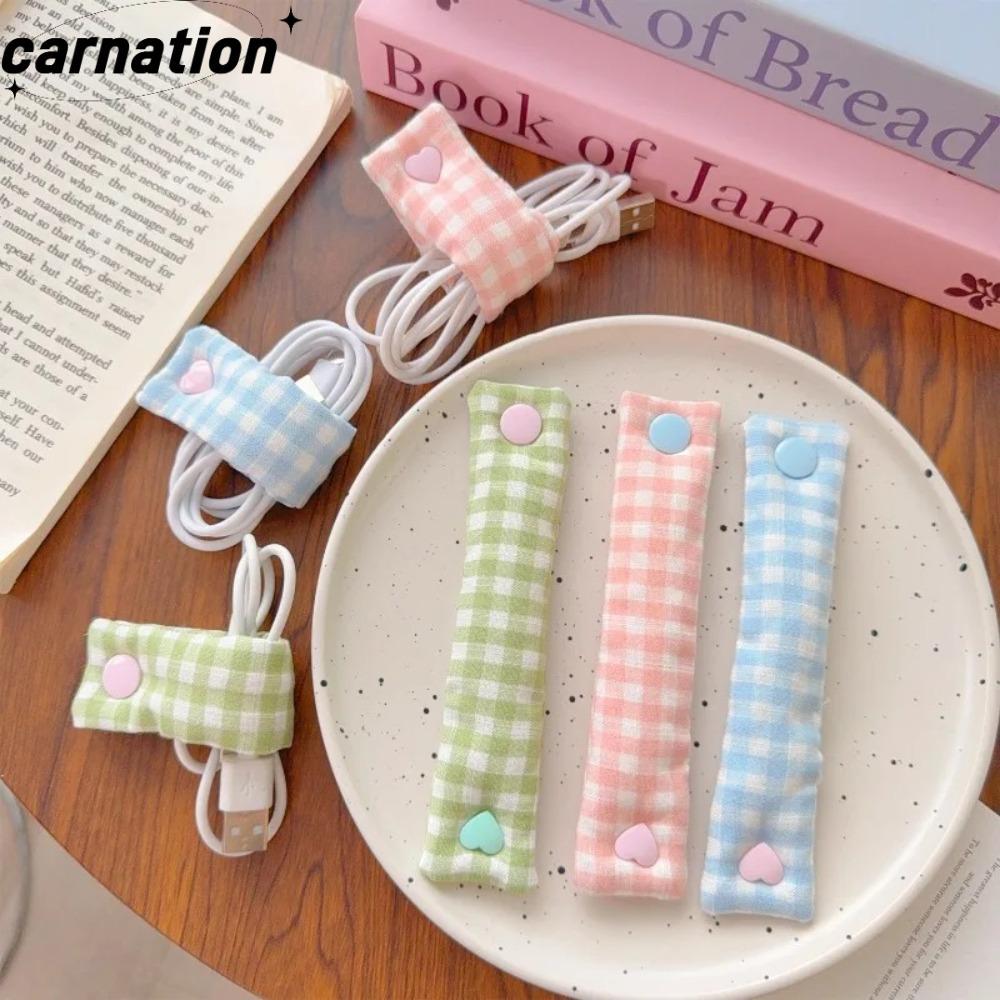 CARNATION ที่ม้วนเก็บสายชาร์จ, หัวเข็มขัดเก็บสายเคเบิลข้อมูลแบบพกพาแบบใช้ซ้ําได้, Ins Bowknot Grid ดอกไม้ผ้าสายไฟ Organizer Home Storage