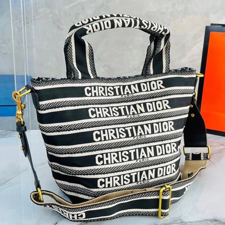 กระเป๋า Dior สไตล์ใหม่ลาย Letter String Label Webbing Contrast สี Retro Dior Bucket Bag CD กระเป๋าถื