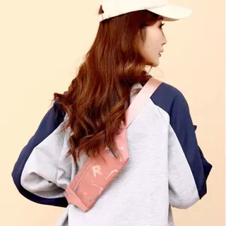 KVK-shop: กระเป๋าคาดเอวผ้าแคนวาส ปรับสายได้ 2 ช่องซิป ใส่โทรศัพท์ได้ทุกรุ่นค่ะ-man1260