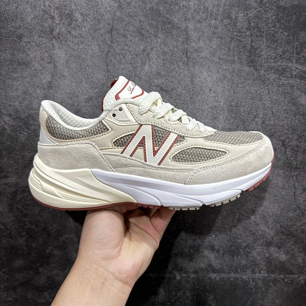 รองเท้าผ้าใบ New Balance NB 990 V6 สําหรับผู้ชายและผู้หญิง รุ่น U990LO6.