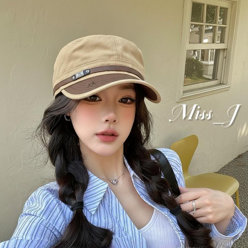 Miss_J พร้อมส่งจากกทม🎀หมวกทรงแหลมแบน ปักรูปดาวห้าแฉก ม่านบังแดดปีกโค้ง