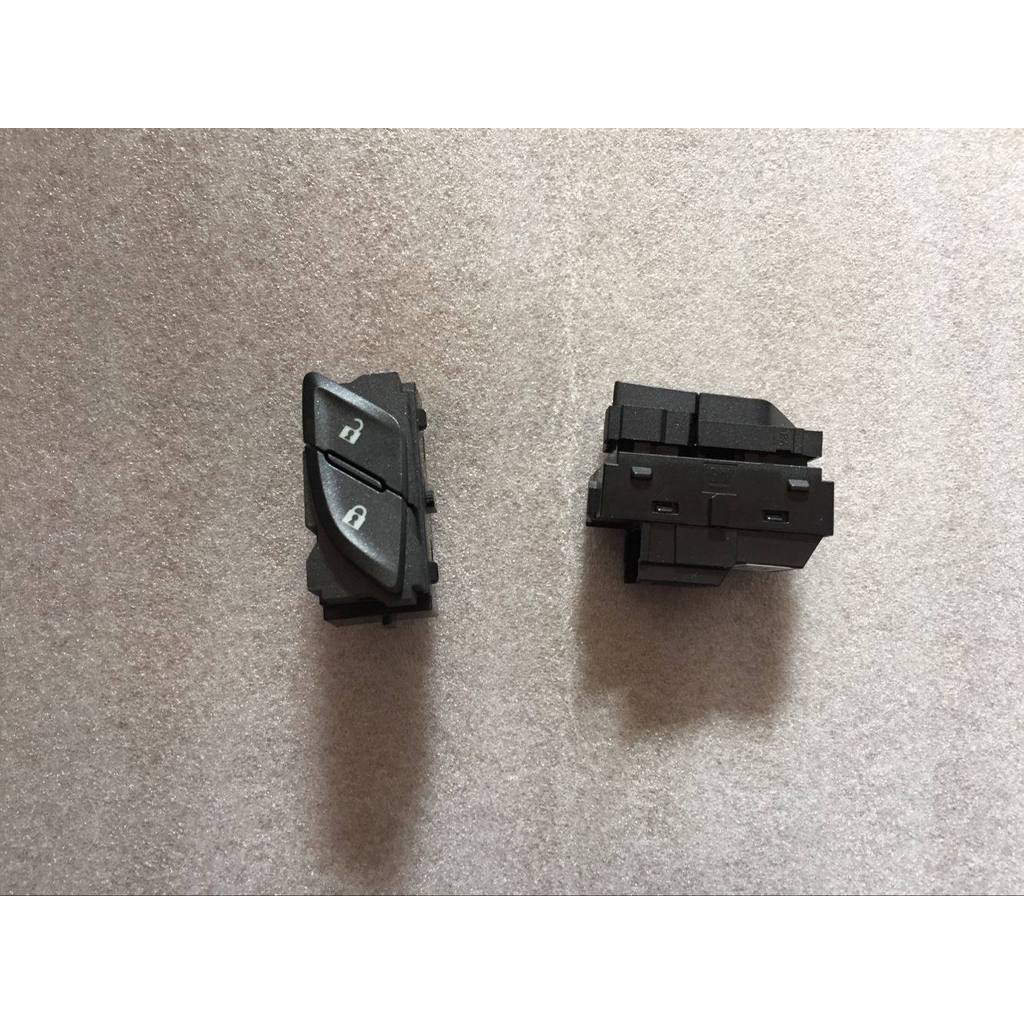 1 ชิ้นสําหรับสวิตช์ล็อคประตู Cadillac XTS