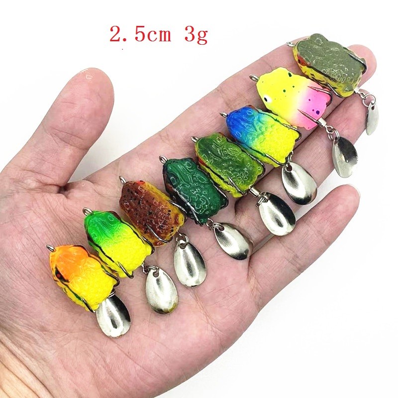 1ชิ้นสไตล์ไทยกบนุ่มล่อตกปลาตะขอคู่2.5เซนติเมตร3กรัมน้ําด้านบนเบสช้อนปินเนอร์เหยื่อลอย