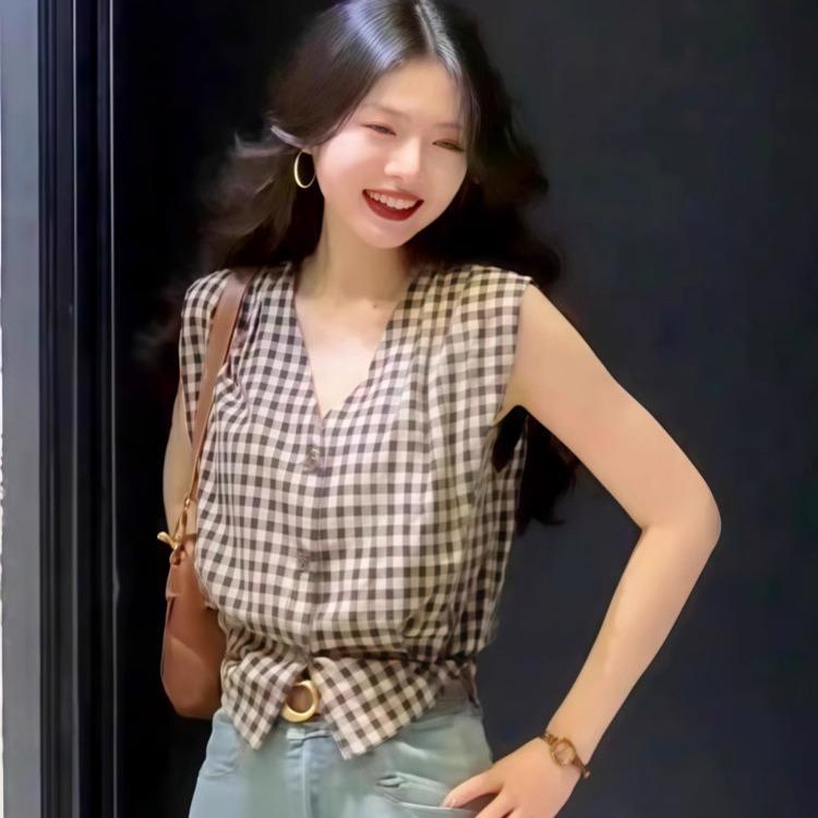 เสื้อเชิ้ตแขนกุดคอวีลายสก๊อตผู้หญิงอายุประมาณ 2025 ฤดูร้อนใหม่เสื้อกั๊กร้อน 2025V สไตล์สก๊อตสำหรับผู้หญิง ราคา ถูกที่สุด ดีลบีเคเค แกลเลอรีภาพที่ 7