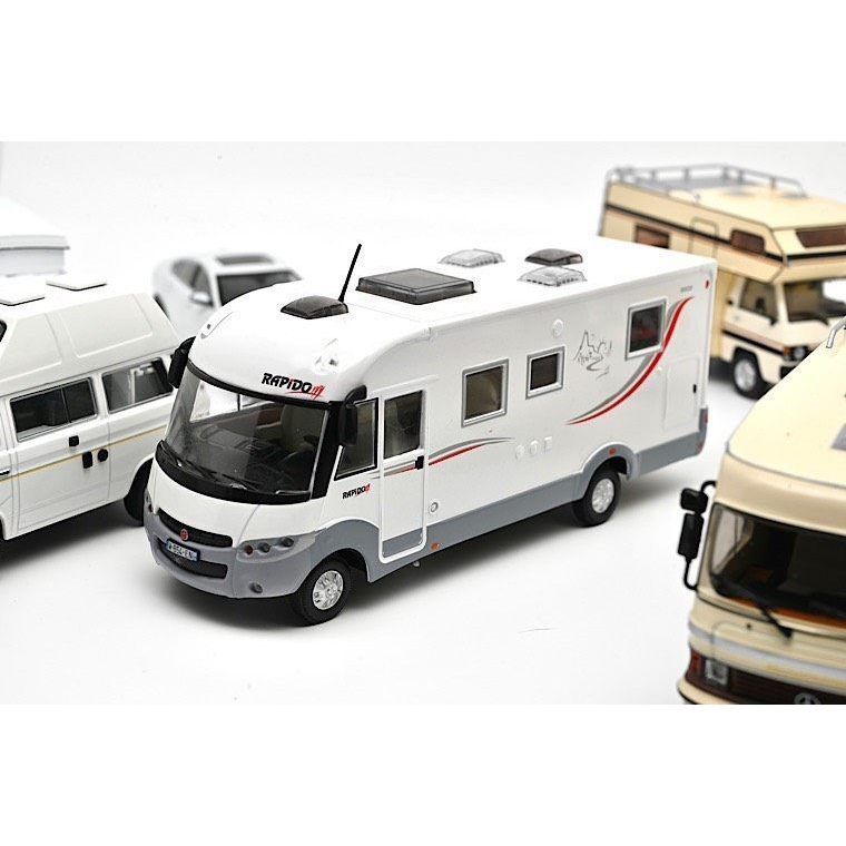 IXO Fiat Rapido Rapido 880F 2014 1/43 ฐานสีขาว+Blister