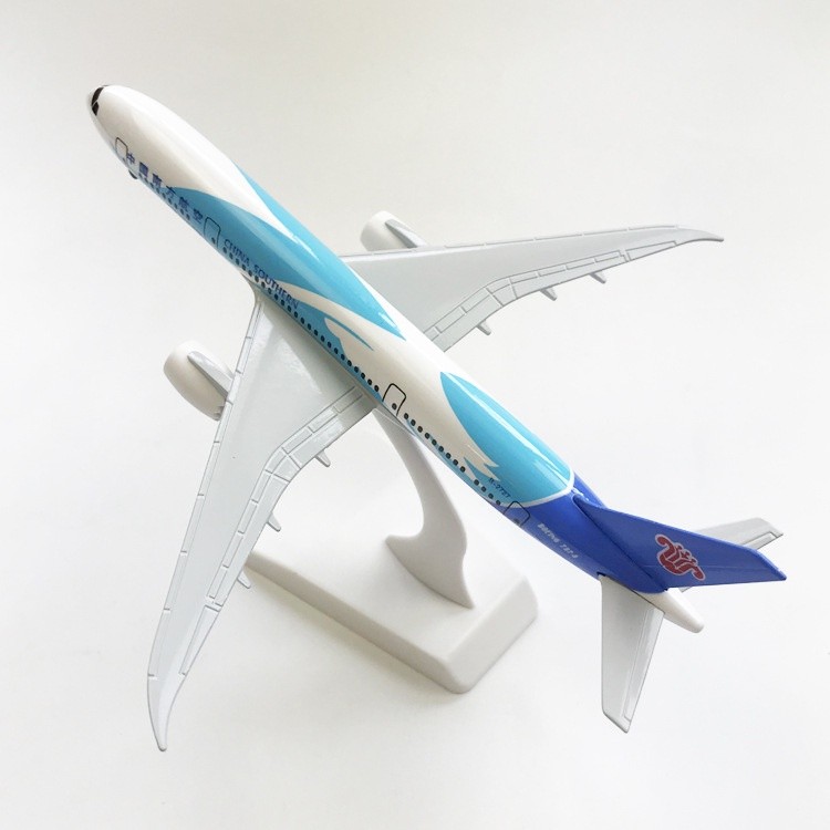 20 ซม.จําลองเครื่องบินรุ่นโลหะผสมล้อเครื่องประดับคงที่จีน Southern Airlines Boeing B787 เครื่องบินรุ
