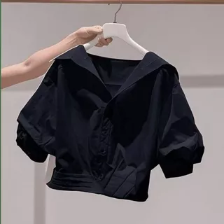 เสื้อเชิ้ตแขนสั้นสีน้ำเงินสไตล์ฝรั่งเศสที่หวานละมุนและสง่างามสำหรับผู้หญิงในฤดูร้อน2026เสื้อเชิ้ตแขนสั้นดีไซน์ใหม่ที่ทัน