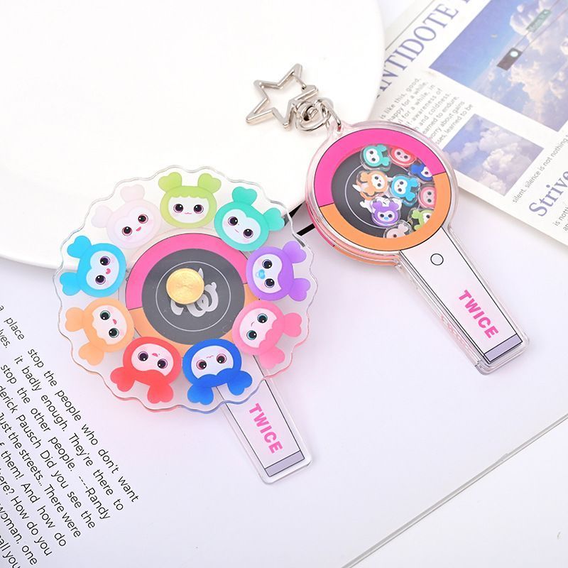 热 现货 สองครั้ง 亚克力转 thilding sabbage people shoulder clothes ticket Star ขายร้อนในสต็อก: Twice อะคริล