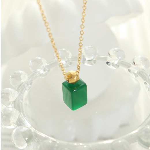 HIJAU 316L Gold Plated Green Square Geometric จี้สร้อยคอ – ลูกปัดไม่สม่ําเสมอ, การออกแบบแฟชั่นเรียบง