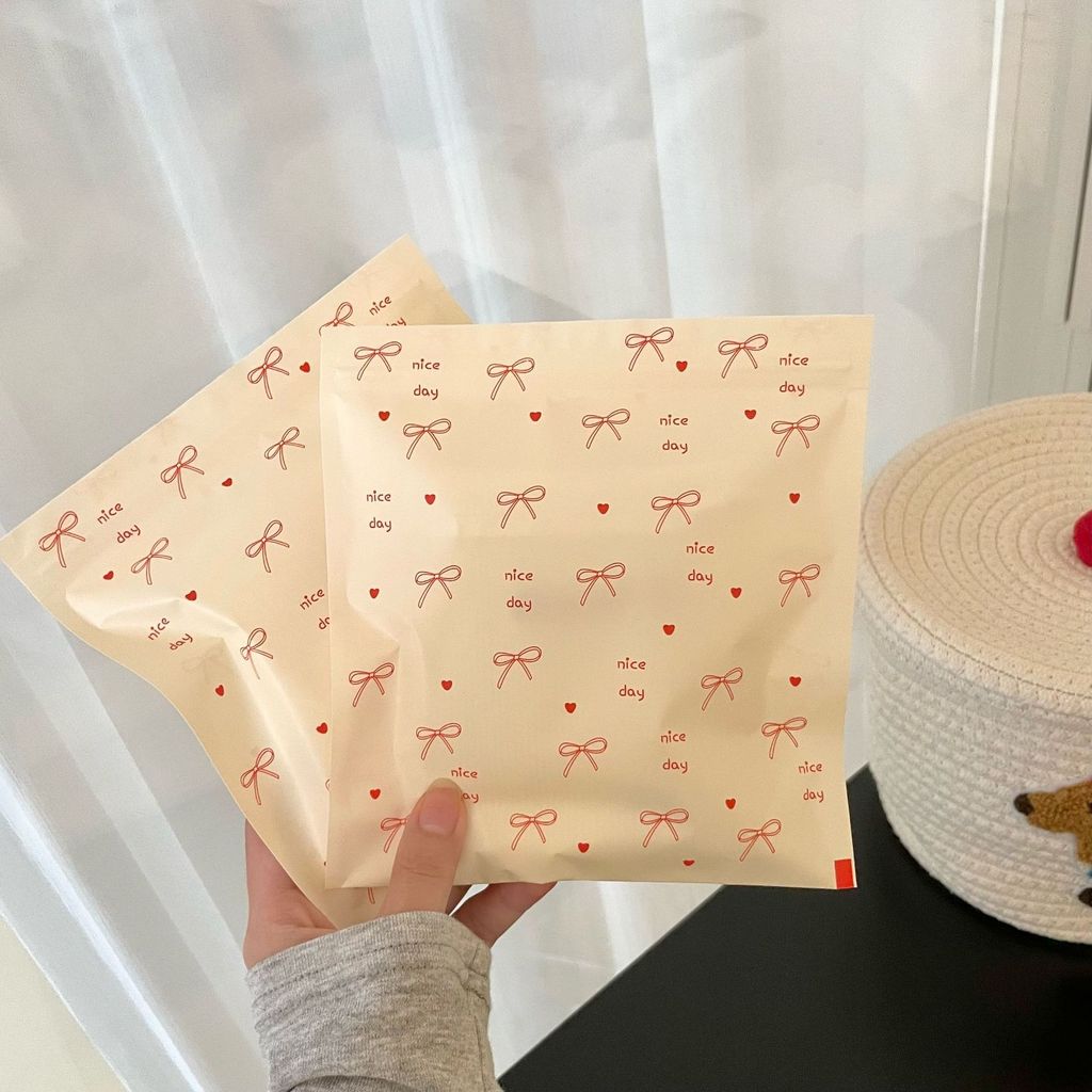 ถุงพลาสติกแบบปิดผนึกได้/ลายผีเสื้อ/วัสดุ: วัสดุผสม PE PET MOPP