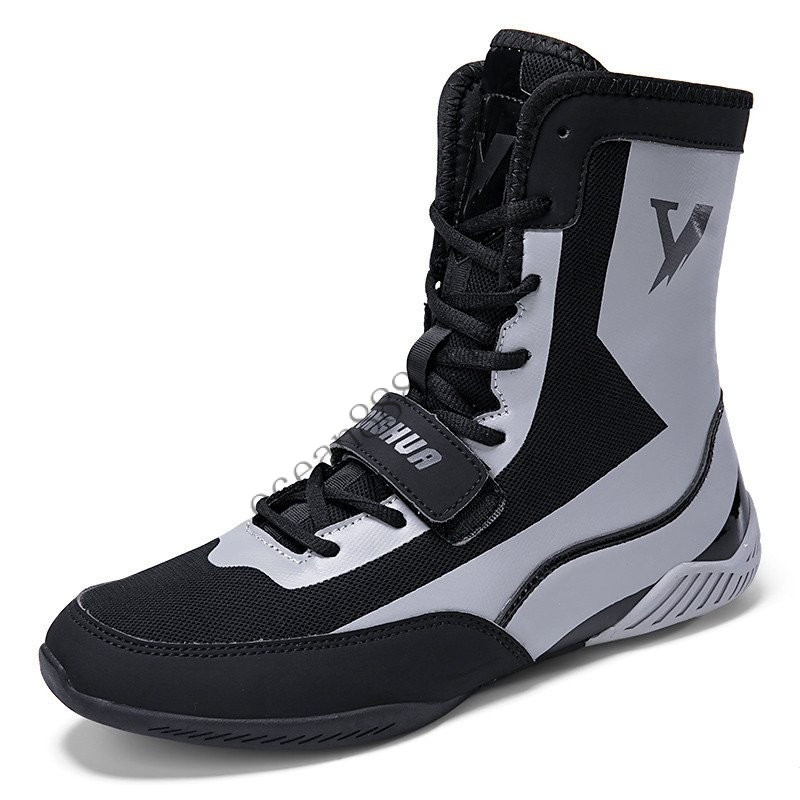 New Men Wrestling Shoes Light Weight Boxing Boots Comfortable Wrestling Sneakers Outdoor Luxury Flig