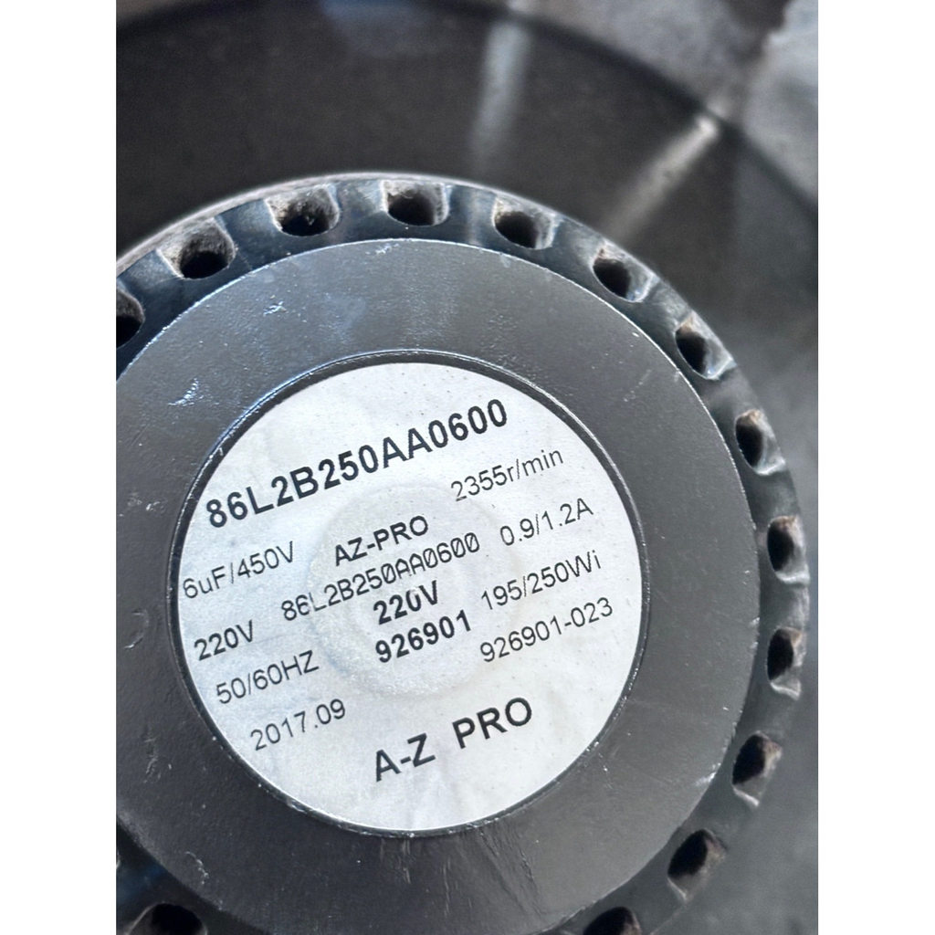 [หม้อน้ํา] 86L2B225AA1800 86L2B250AA0 06A0 YW92-70-2L2B225/063-201E1