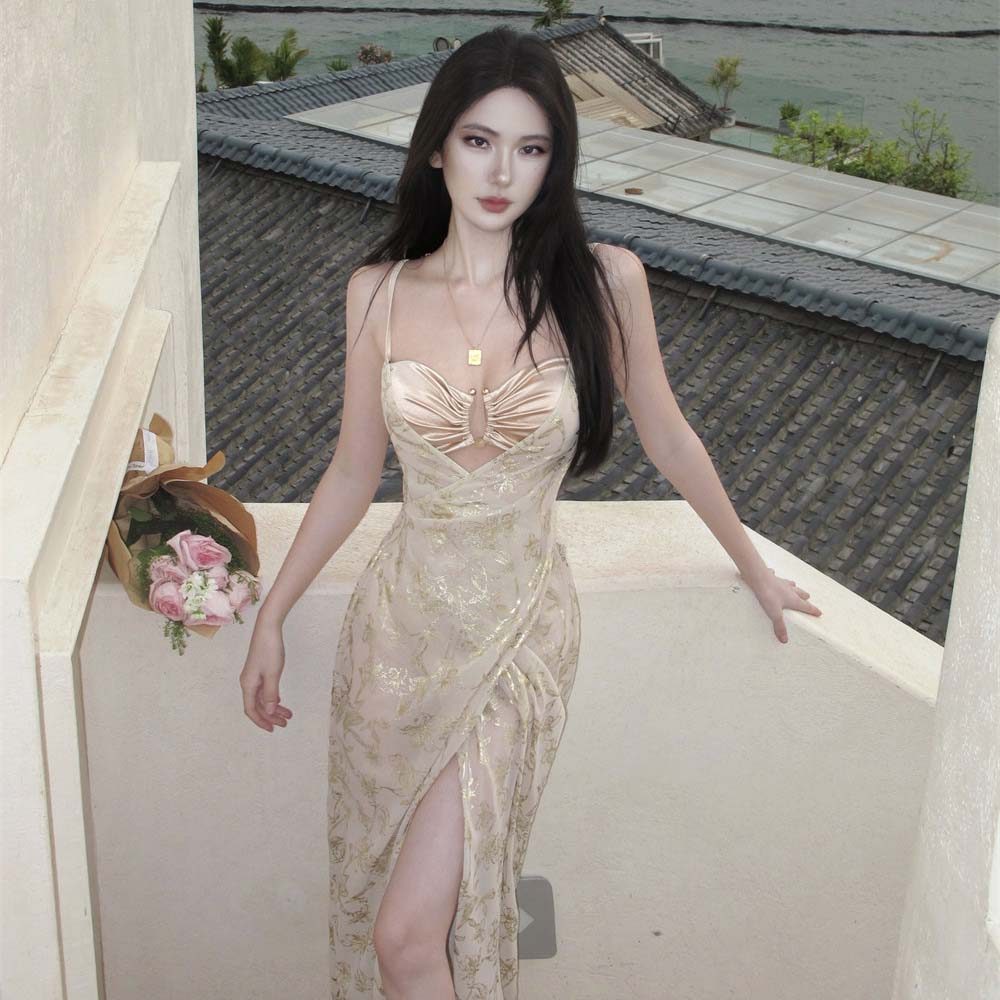 ชุดบิกินี่สามชิ้น  กระโปรงยาว  สีแชมเปญ  เซ็กซี่  ไม่มีสาย  เข้ารูป  สง่างาม  ชุดเจ้าหญิง  เหมาะสำหรับงานปาร์ตี้