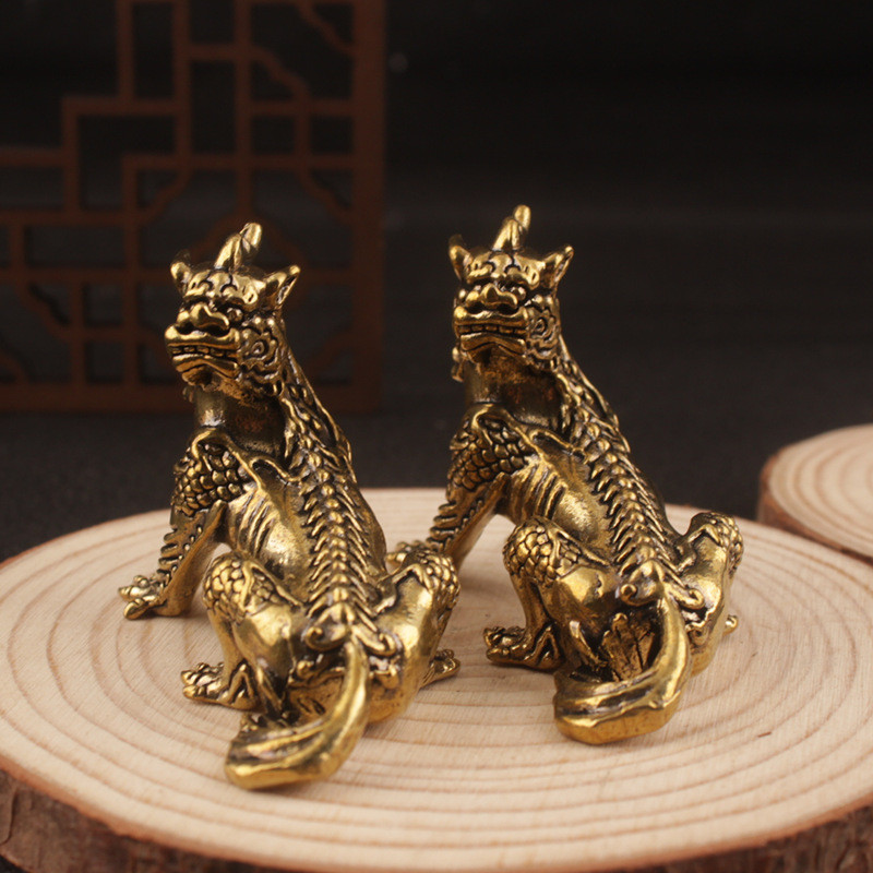Jizo King Mount ฟังสัตว์ในตํานานเครื่องประดับทองเหลืองโบราณเครื่องประดับเก่าตกแต่งบ้านสํานักงานทองเห