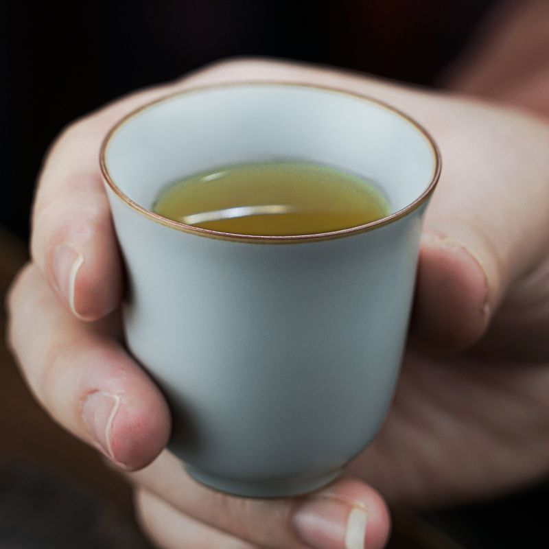 Handmade Retro Azure Ru เตาเผาถ้วยน้ําชา Ice Crack Glaze Ru Porcelain Ru สามารถยกชิ้นหรูหราพรีเมี่ยม